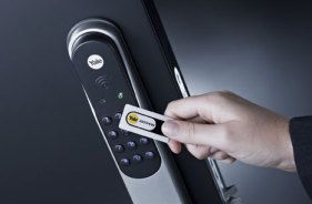 Yale Doorman låssystem